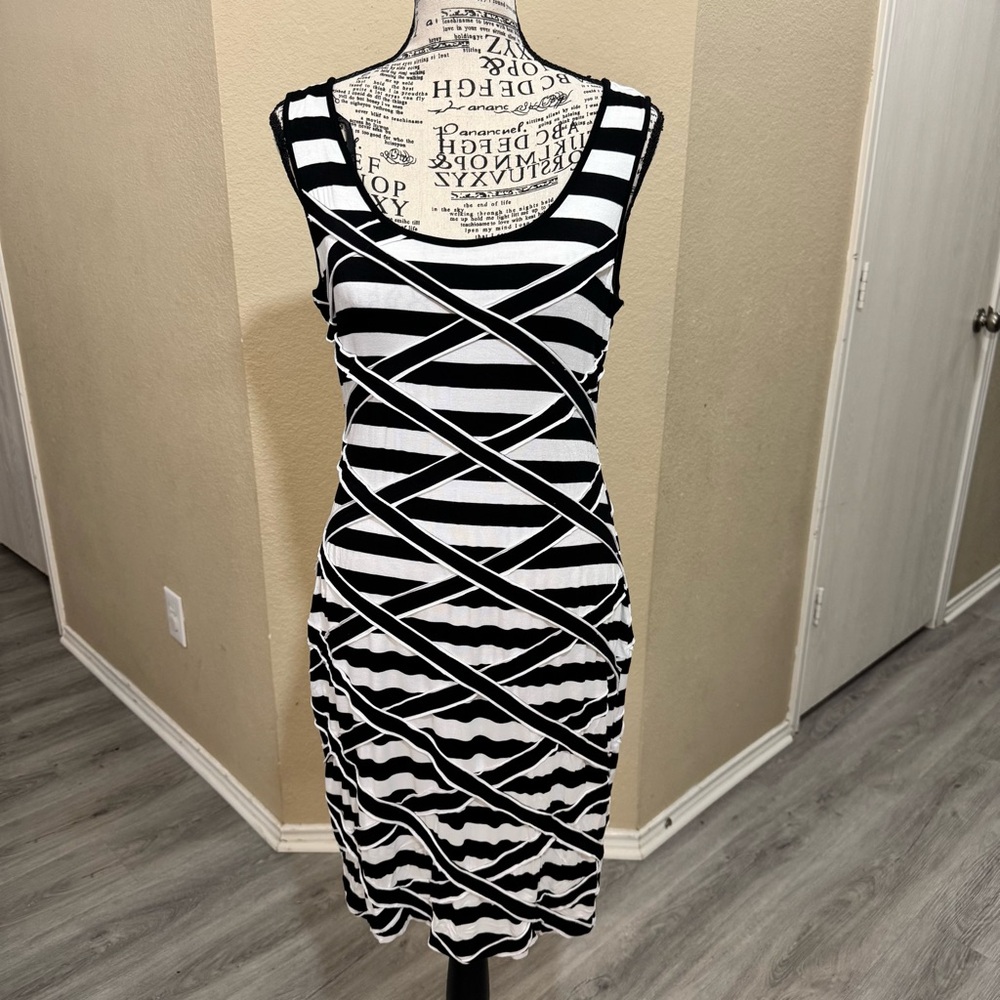 Calvin Klein Black and White Geometric Midi‎ Dress